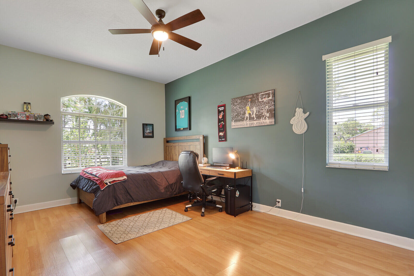 Residence photo 17