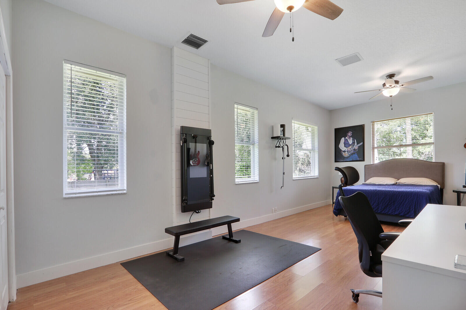 Residence photo 19