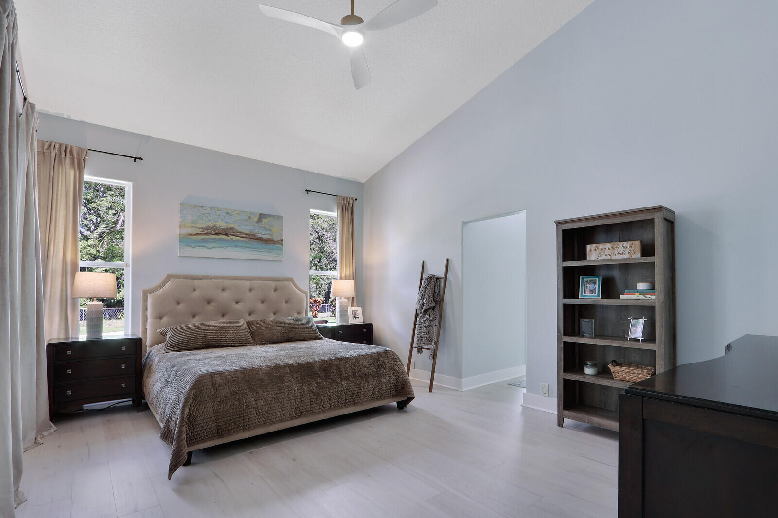 Residence photo 25