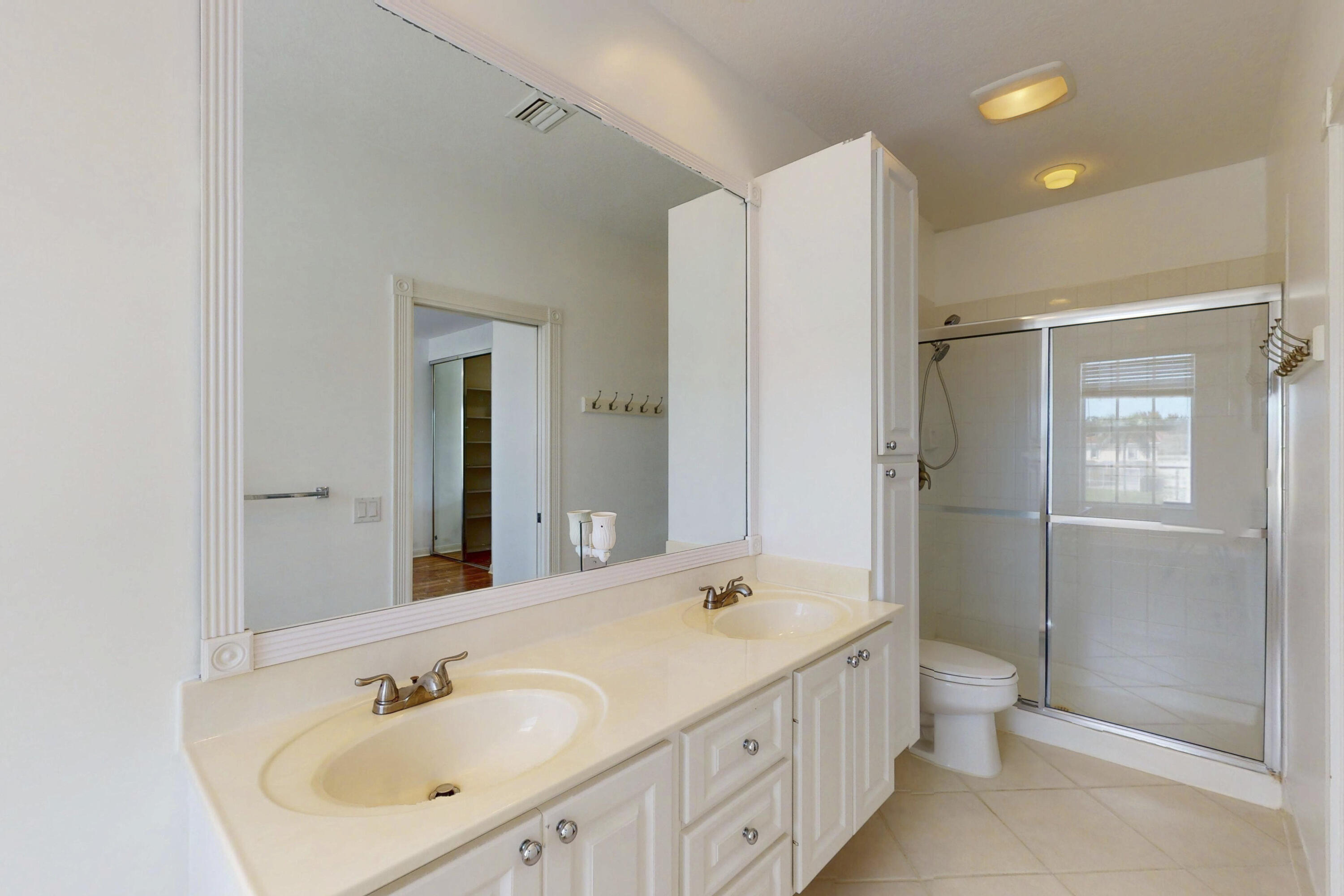 Residence photo 15
