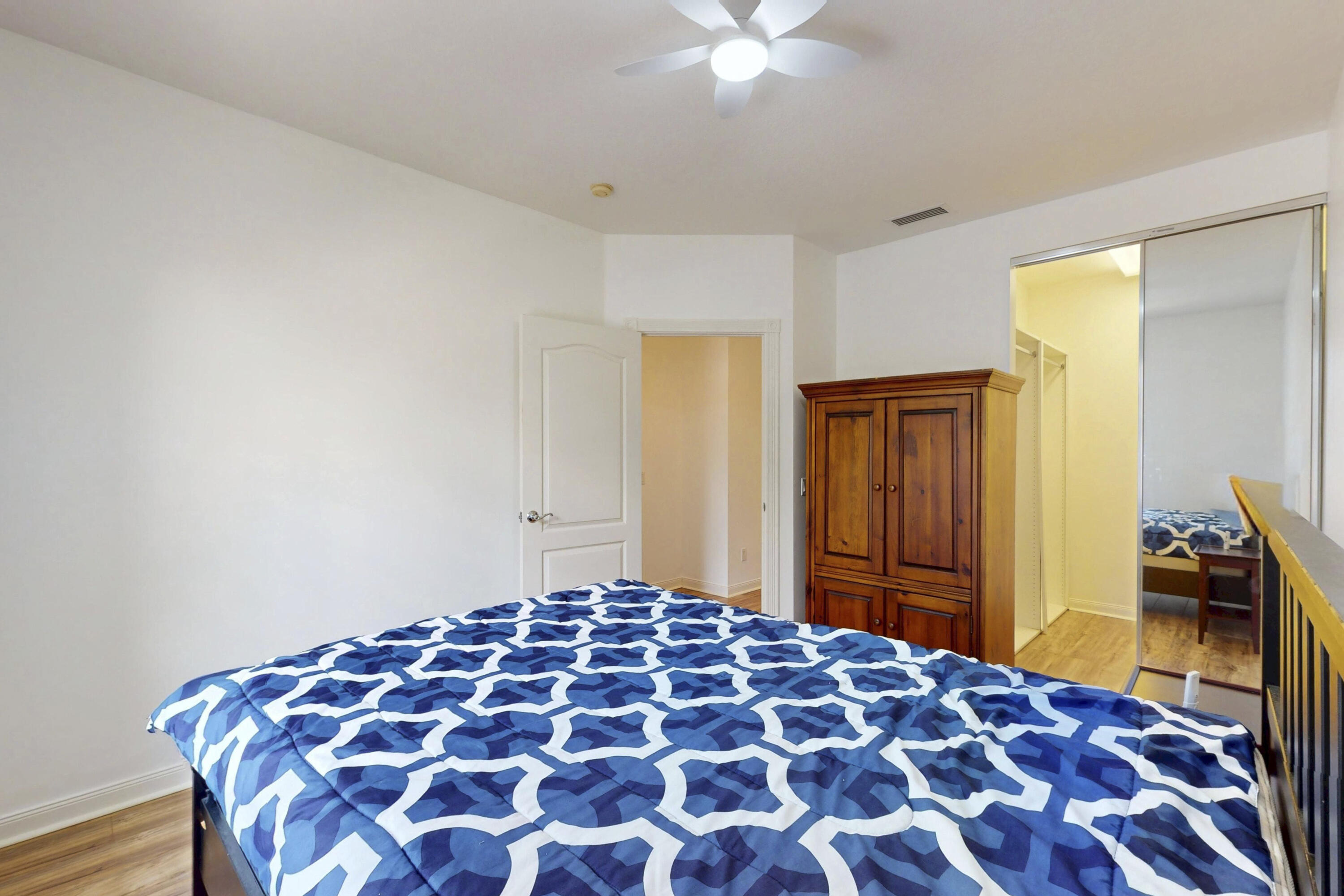 Residence photo 24