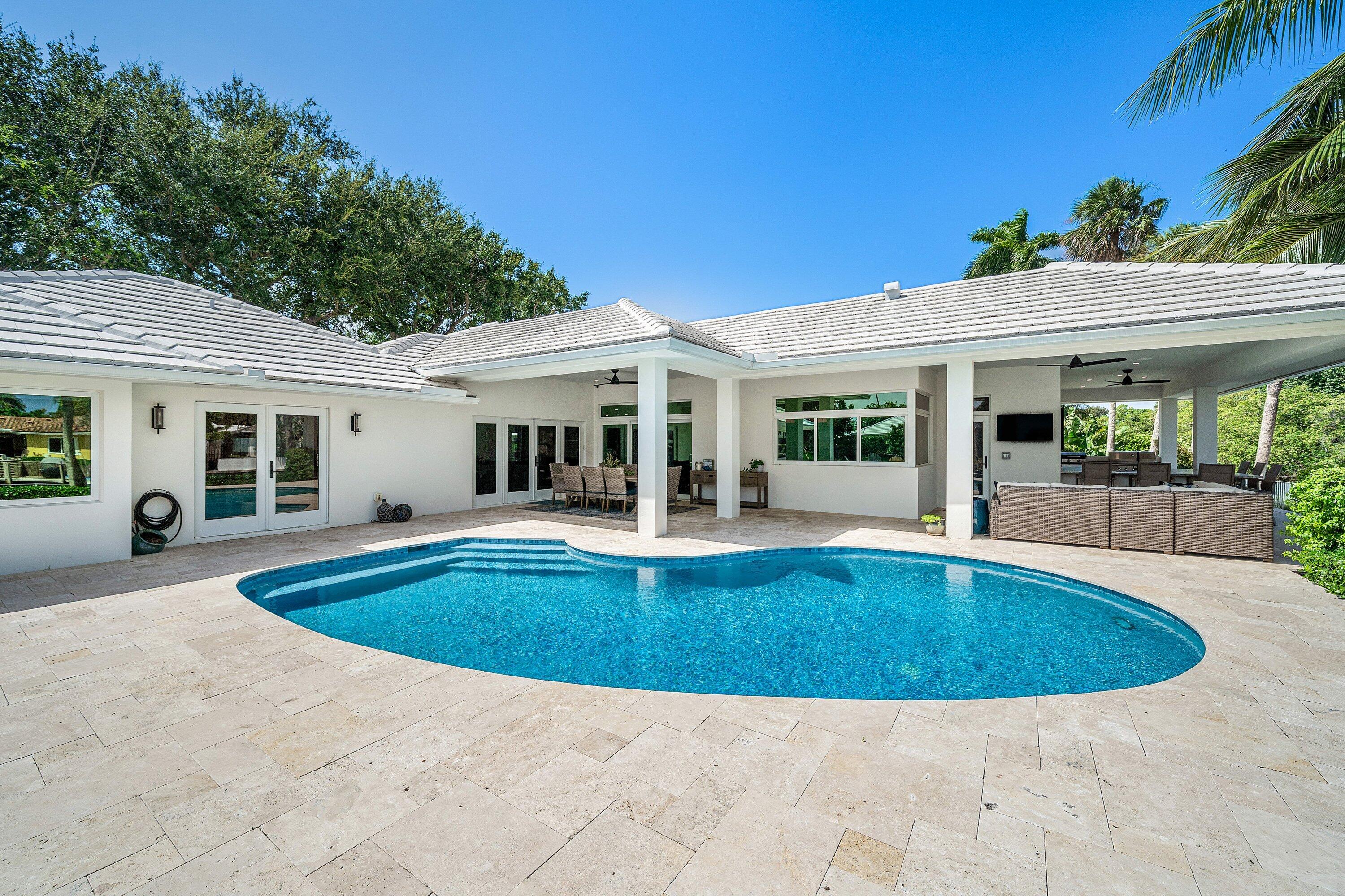  Residence photo 4