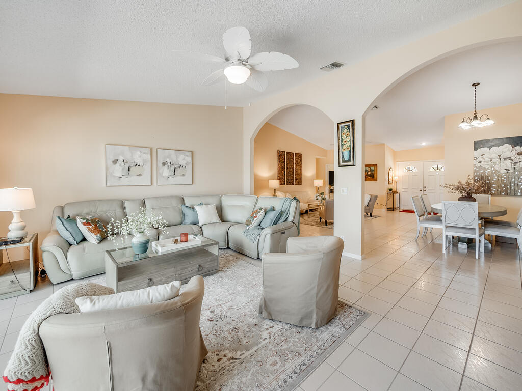  Residence photo 7