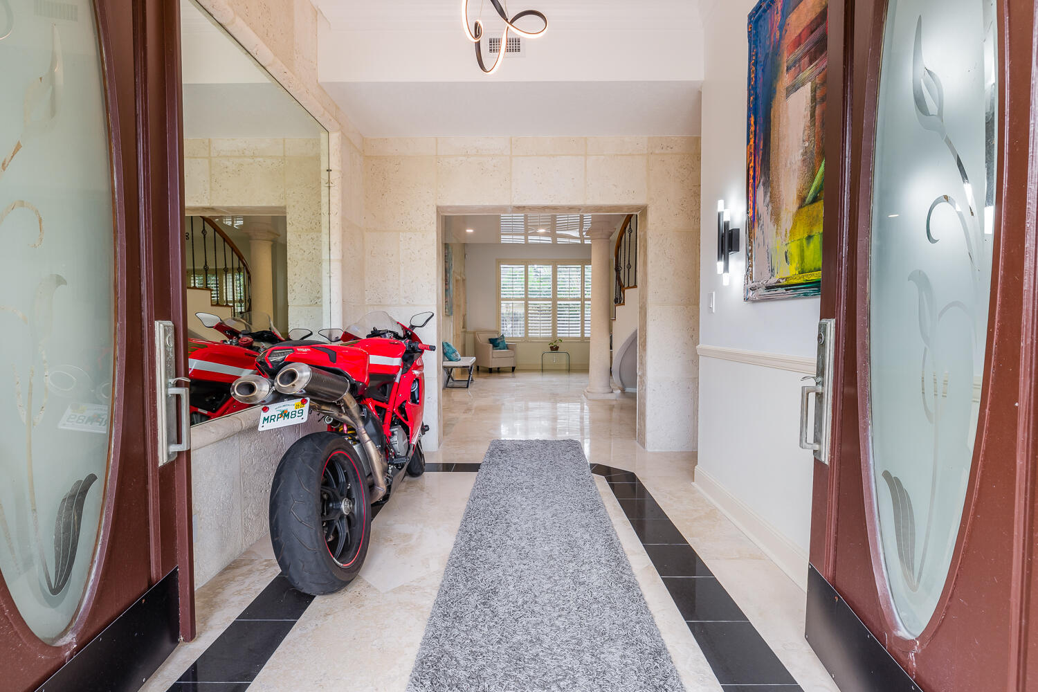 Residence photo 9