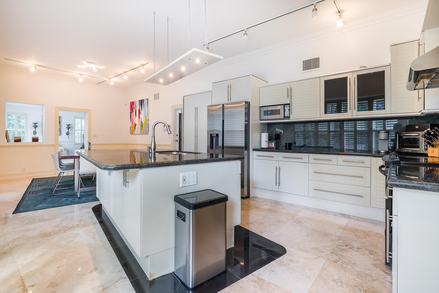 Residence photo 18