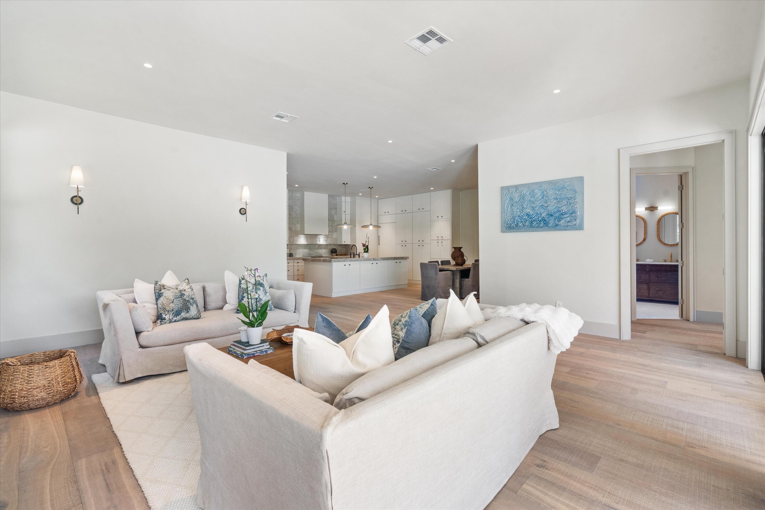 Shady Oaks Residence photo 9