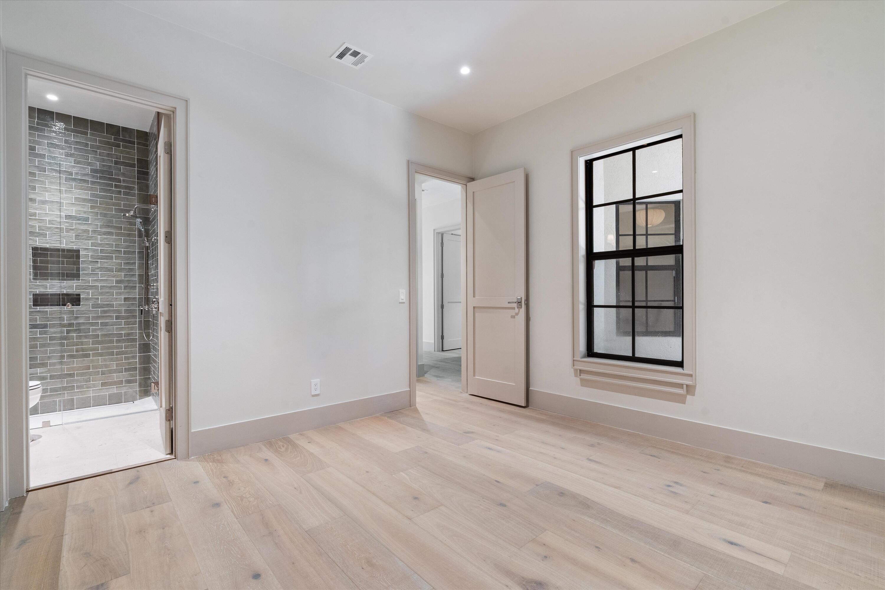 Shady Oaks Residence photo 29