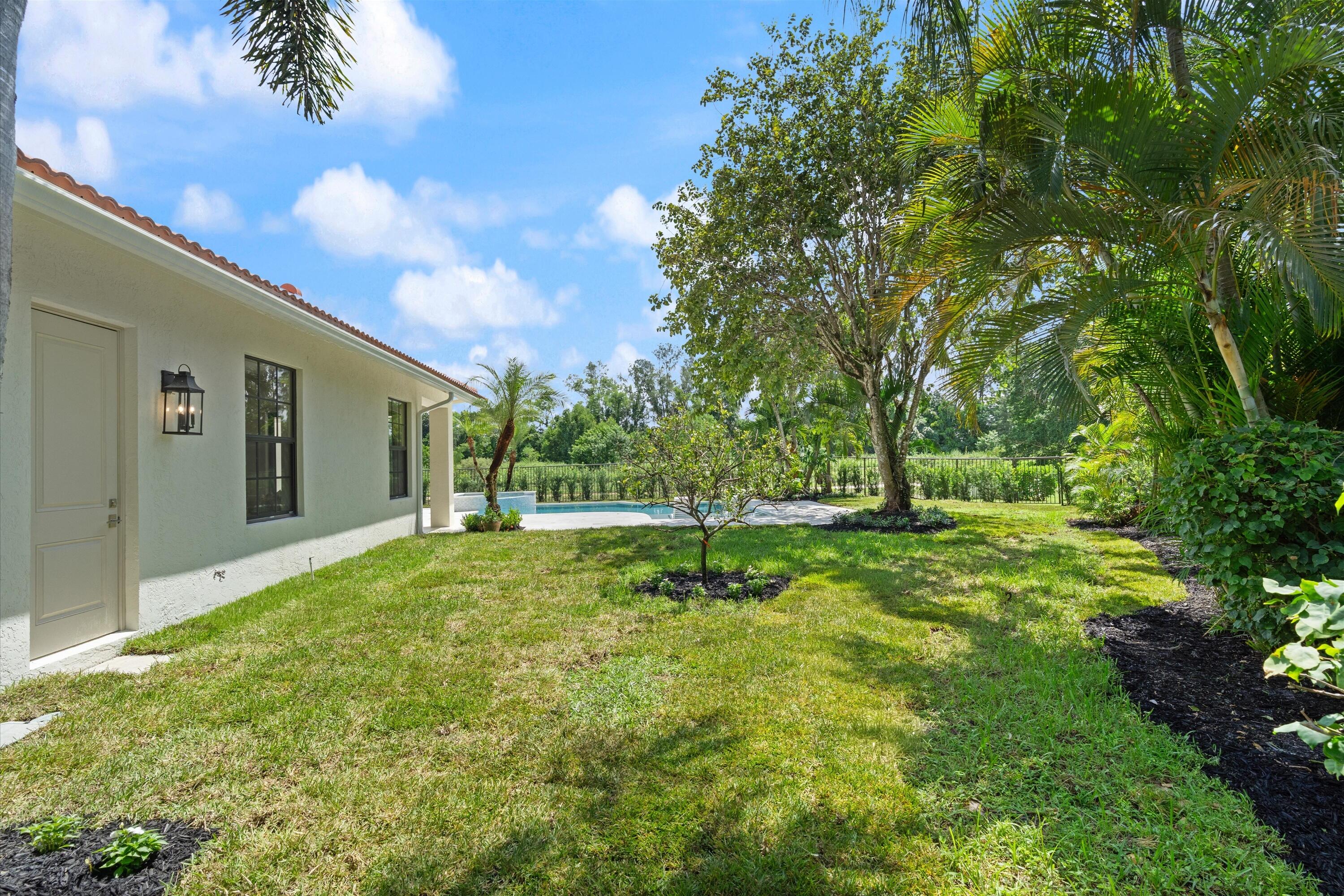 Shady Oaks Residence photo 37