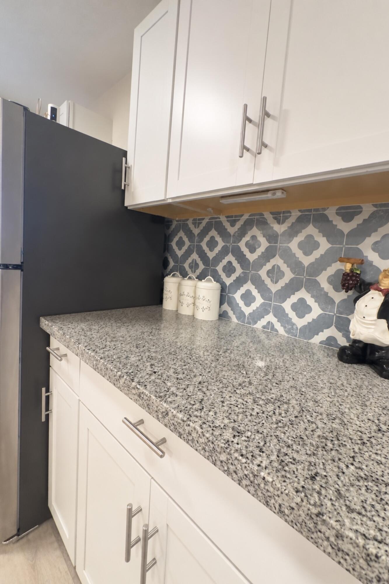 Unit 109 photo 11