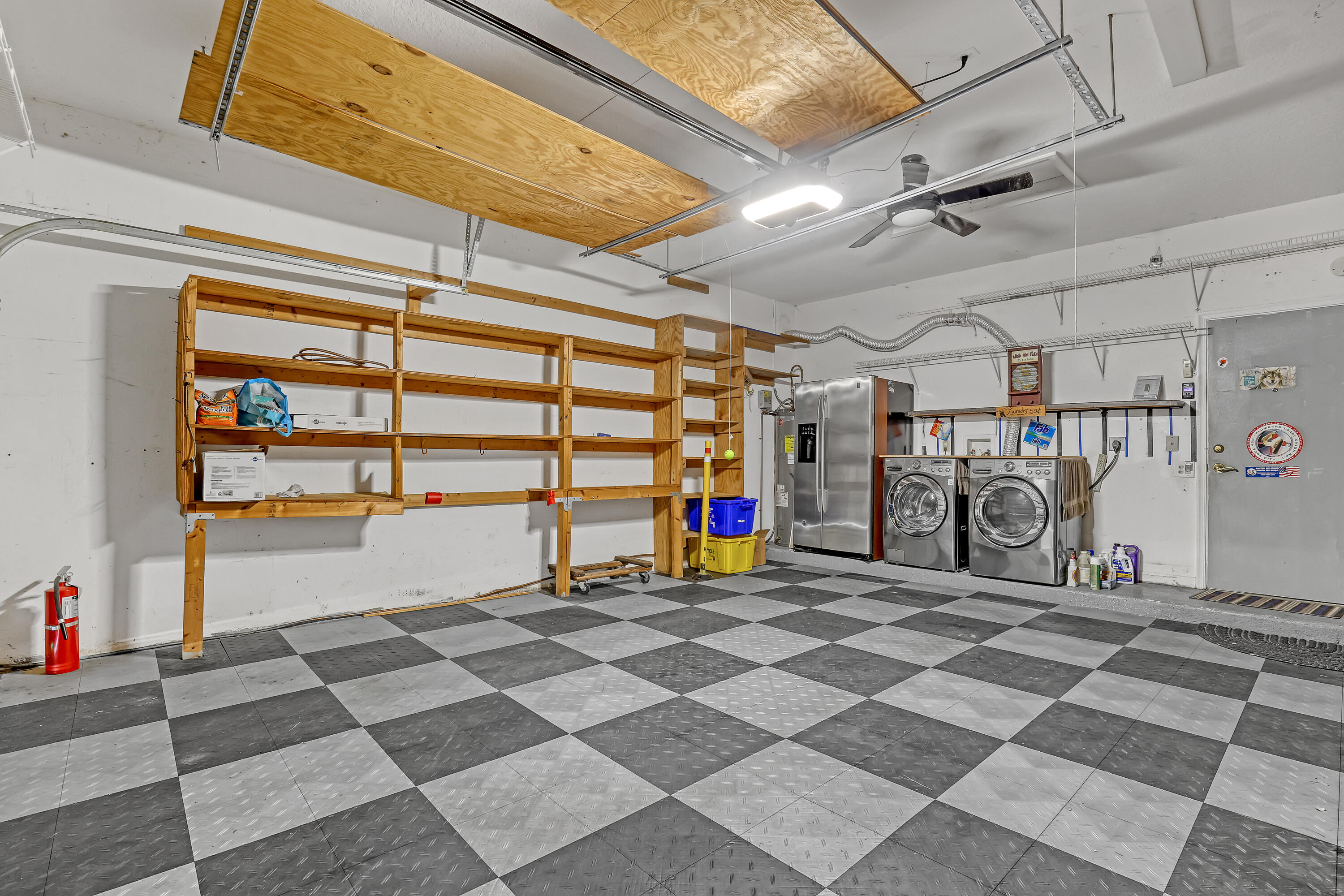 Residence photo 23