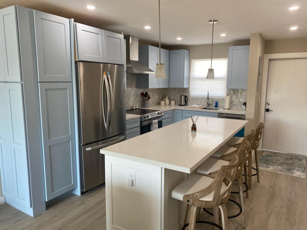 Unit 309 photo 2