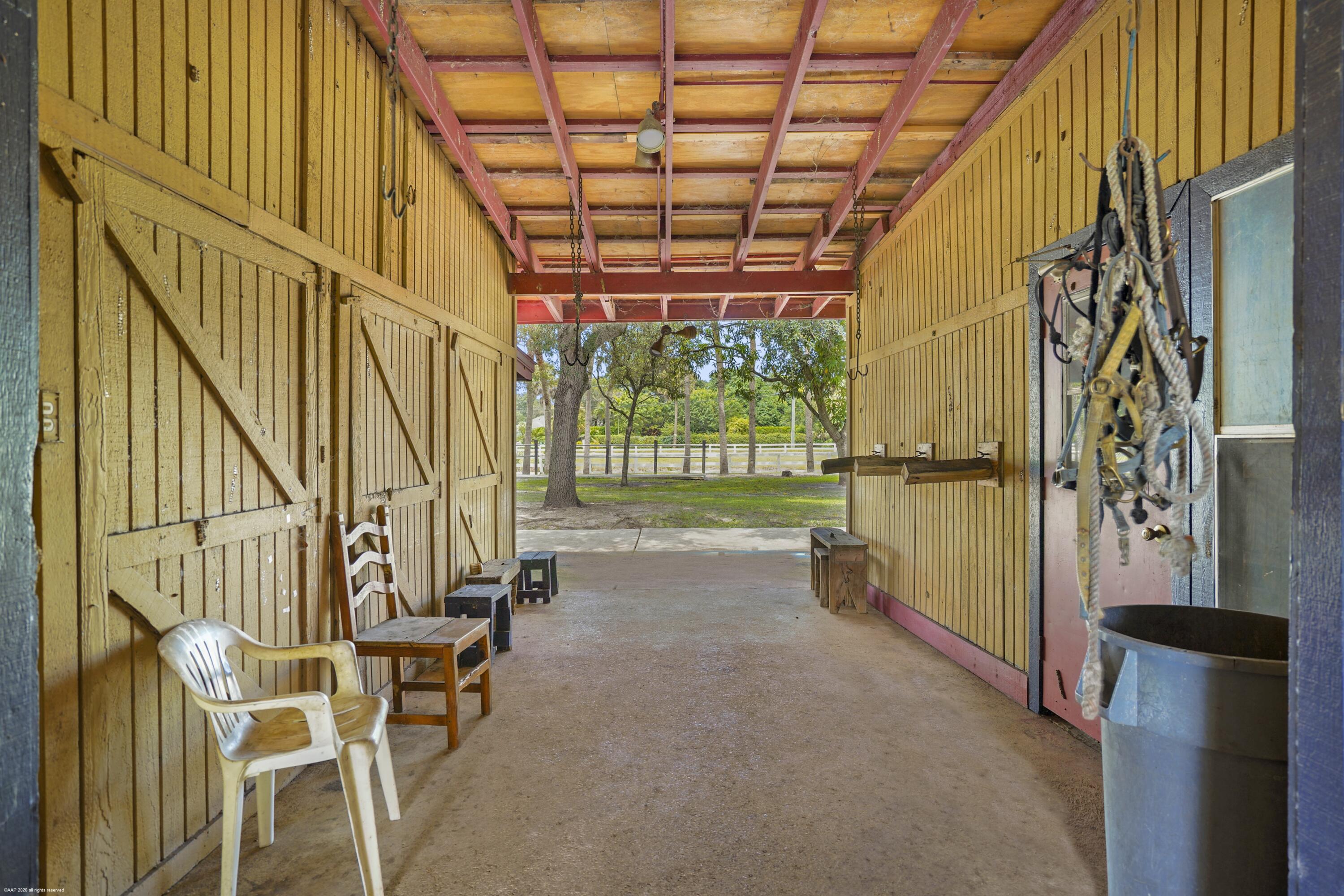 Residence photo 23