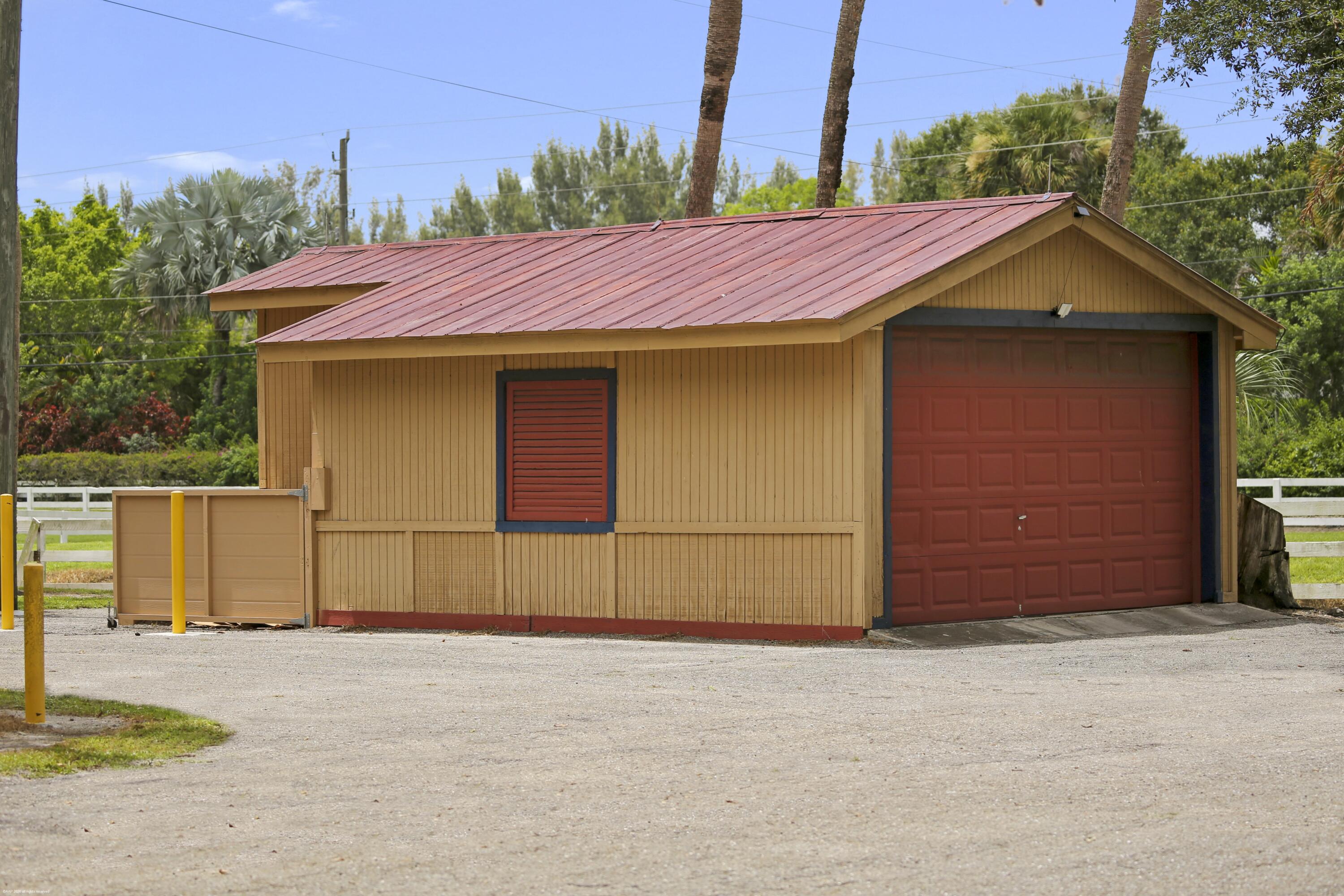 Residence photo 32