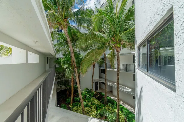  Unit 205n photo 12
