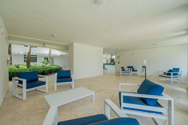  Unit 205n photo 18