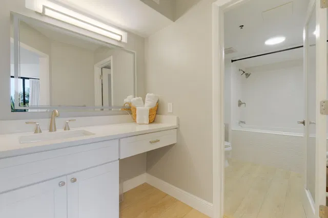  Unit 205n photo 56