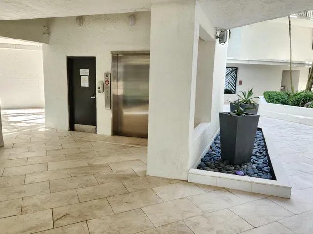  Unit 205n photo 79