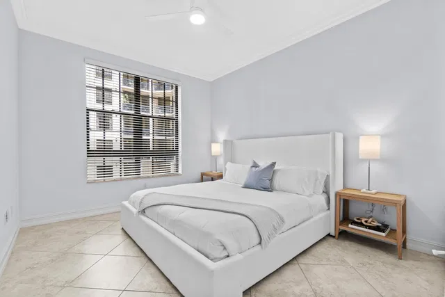 Two City Plaza Unit 713 photo 14