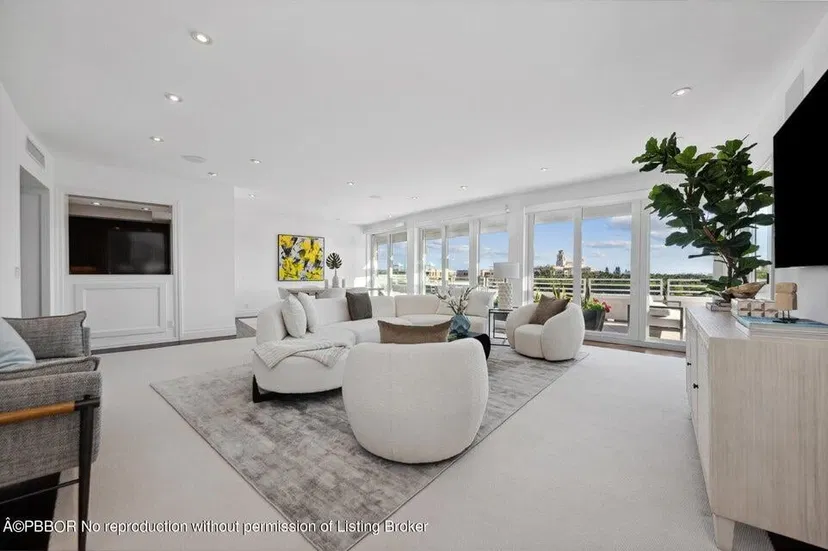 130 Sunrise Avenue #Ph 8 — photo 2