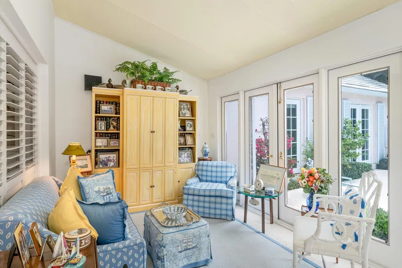 210 Jamaica Lane — photo 4
