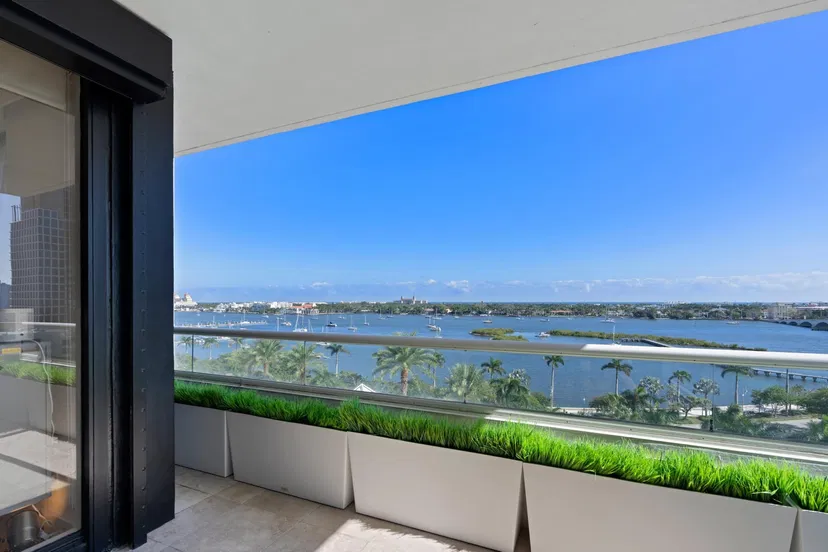 Sold Jun 2024 · 525 S Flagler Drive 9cd, West Palm Beach