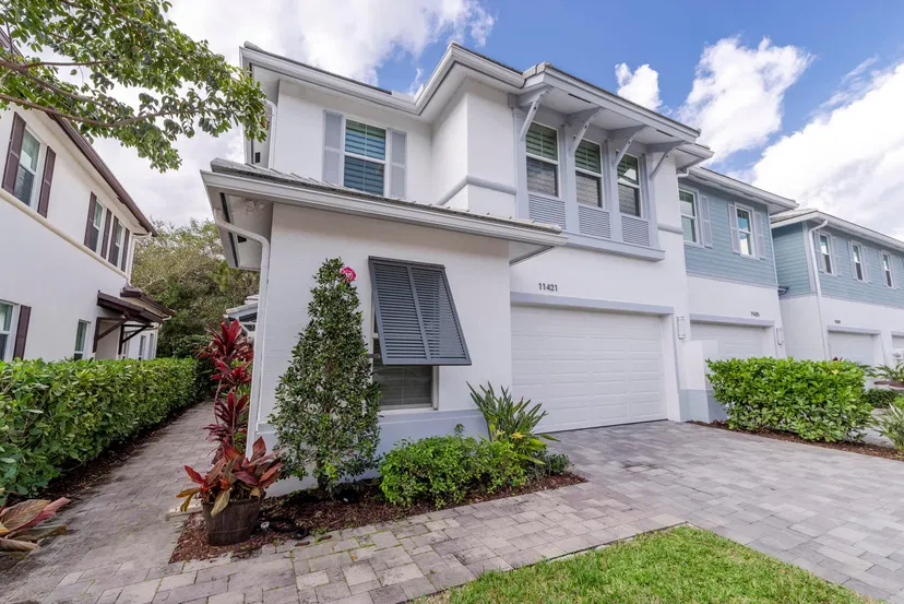 Sold Mar 2024 · 11421 Pointe Midtown Drive, Palm Beach Gardens
