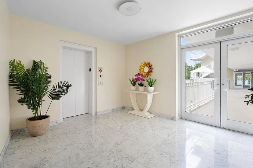 100 Royal Palm Way #C3 — photo 3