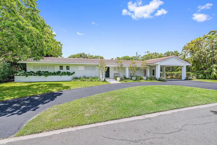 250 Bahama Lane — photo 3