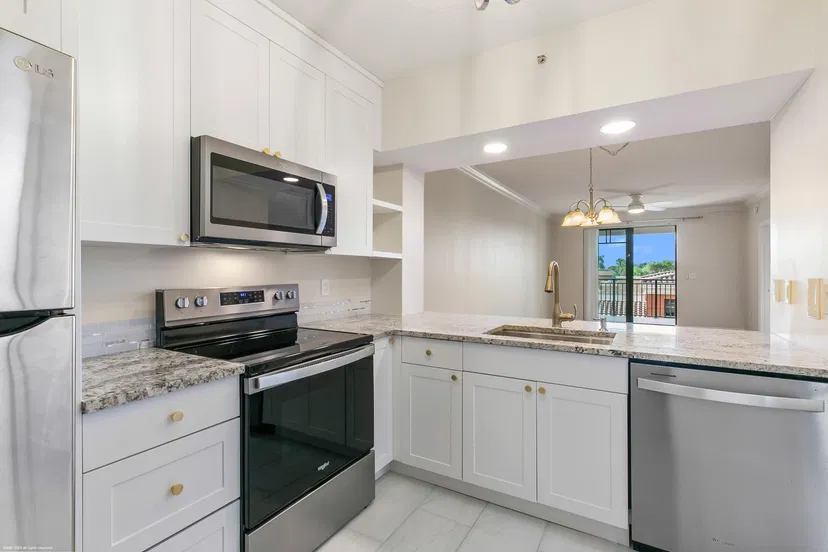 Sold Jun 2024 · 4883 Pga Boulevard 309, Palm Beach Gardens