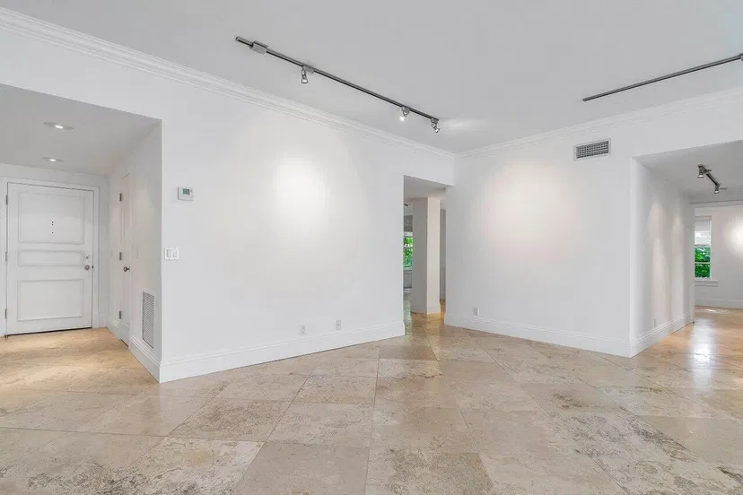 350 Cocoanut Row #3a — photo 3