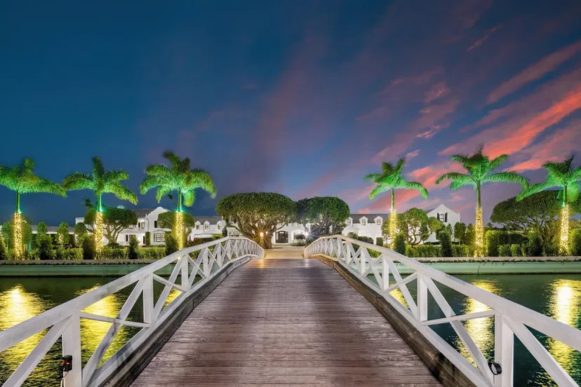 10 Tarpon Isle — photo 3