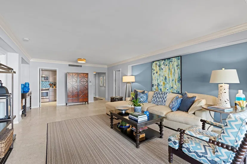 369 S Lake Drive #3c — photo 4