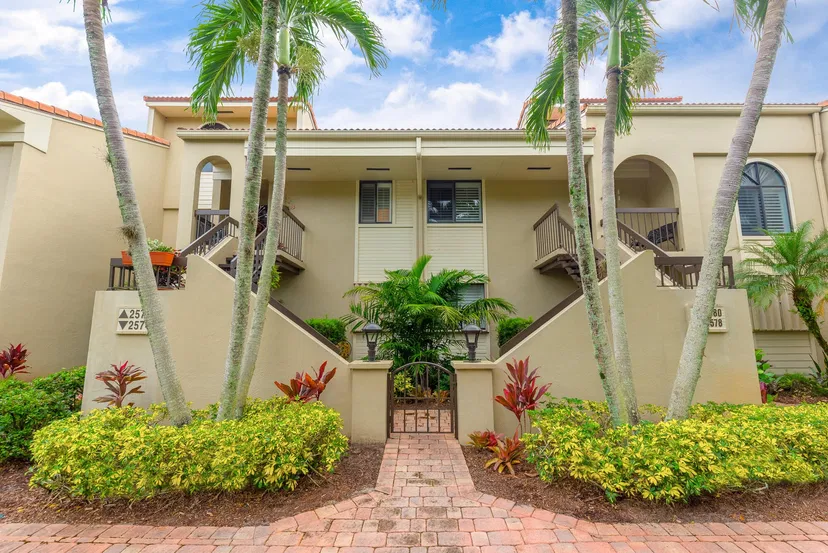 Sold Jun 2024 · 2576 NW Seagrass 6b Drive 6, Palm City