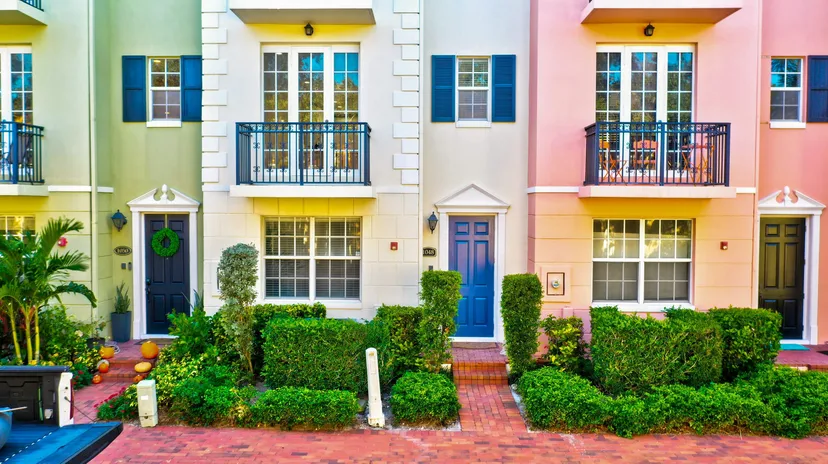 Sold May 2024 · 1048 E Heritage Club Circle, Delray Beach