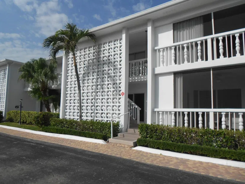 4201 S Ocean Boulevard #J2 — photo 2