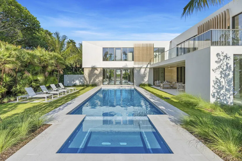 2291 Ibis Isle Road E — photo 4