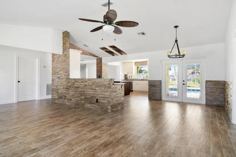 Sold Feb 2024 · 954 Hickory Trail, Wellington