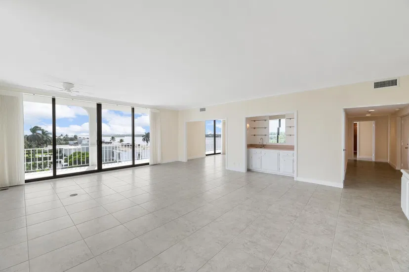 2150 Ibis Isle Road #Ph 4 — photo 3