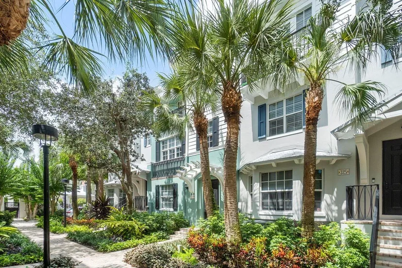Sold Aug 2023 · 329 W Mallory Circle, Delray Beach