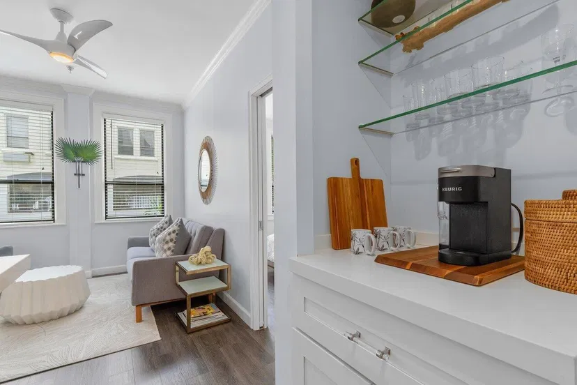 235 Sunrise Avenue #1007 — photo 4