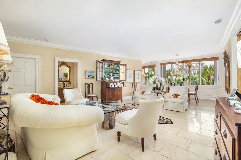 315 S Lake Drive #2d — photo 4
