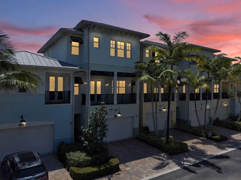Sold May 2023 · 214 S Latitude Circle, Delray Beach