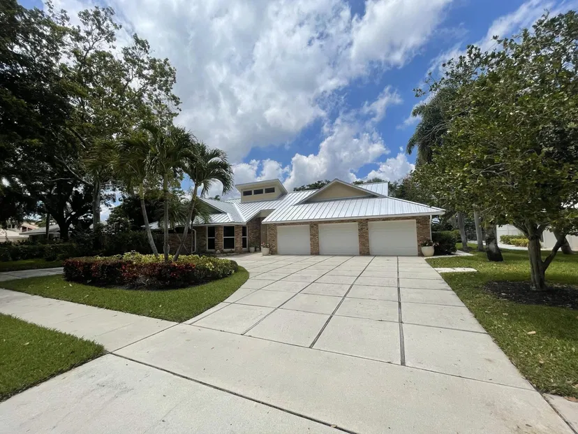 Sold Oct 2023 · 2839 Banyan Boulevard Circle NW, Boca Raton