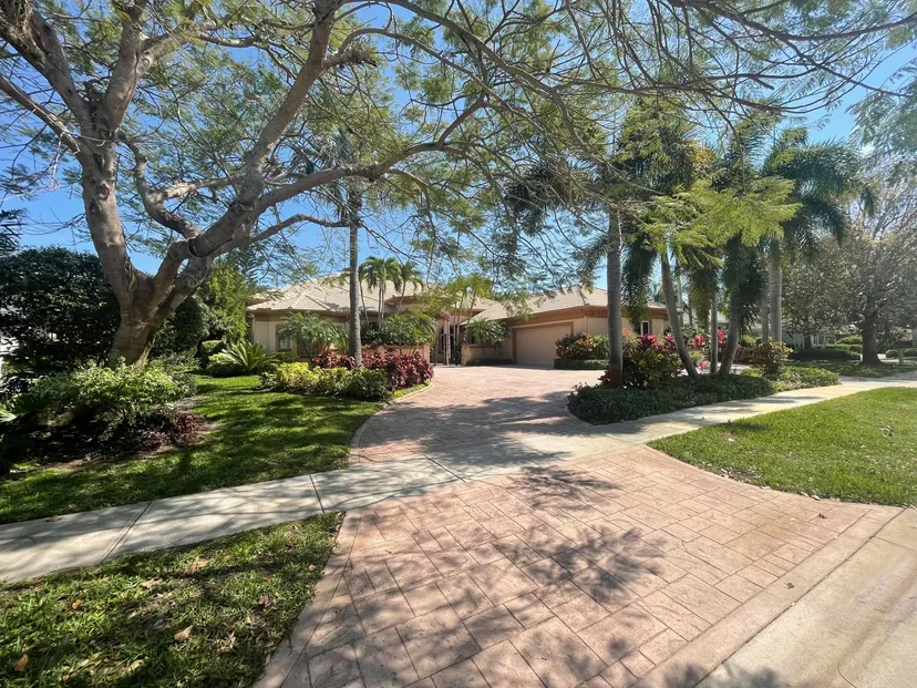 Sold Apr 2023 · 4706 SE Waterford Drive, Stuart
