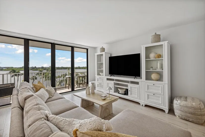 2860 S Ocean Boulevard #501 — photo 3