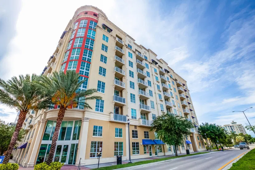 Sold Mar 2023 · 410 Evernia Street 622, West Palm Beach