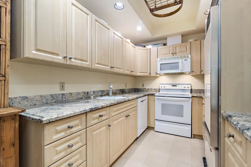 429 Australian Avenue #80 — photo 4