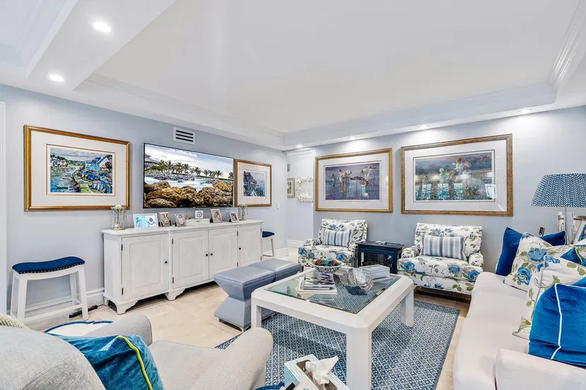 225 Everglade Avenue #6 — photo 4