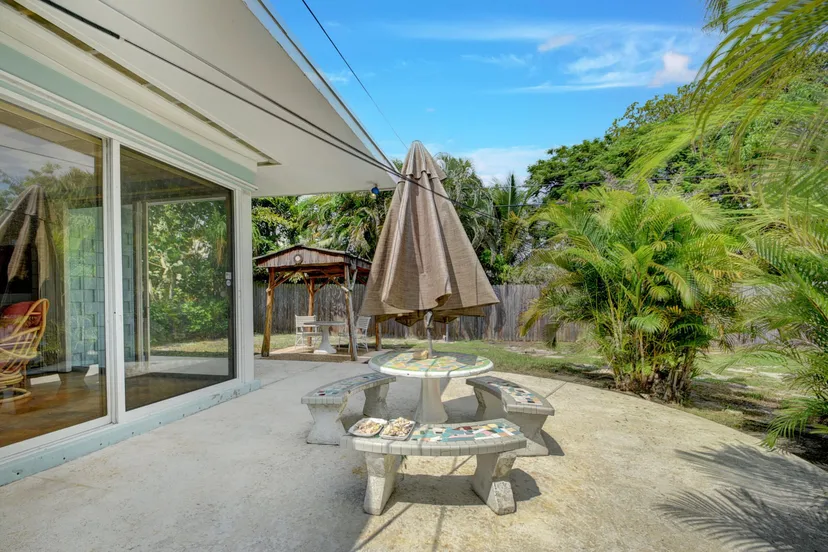 Sold Jan 2023 · 323 Putnam Ranch Road, West Palm Beach