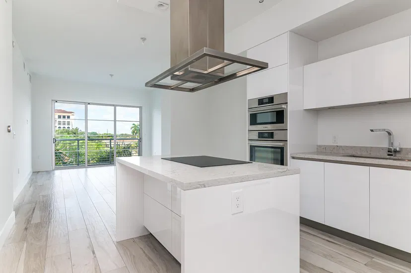Sold Nov 2022 · 155 E Boca Raton Road 424, Boca Raton